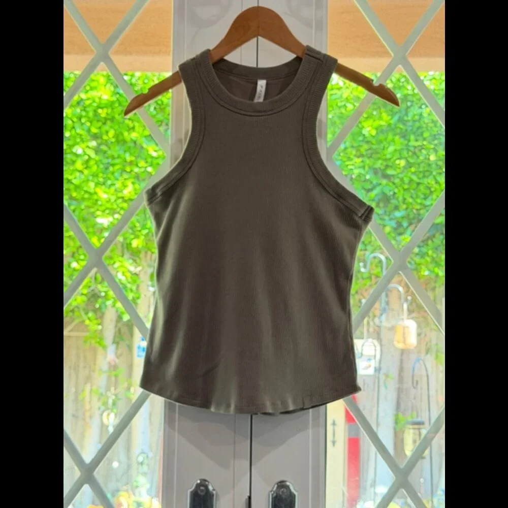 Fabletics High Neck Rib Built-In Bra Tank Desert Shadows Size Extra Large - Picture 3 of 11